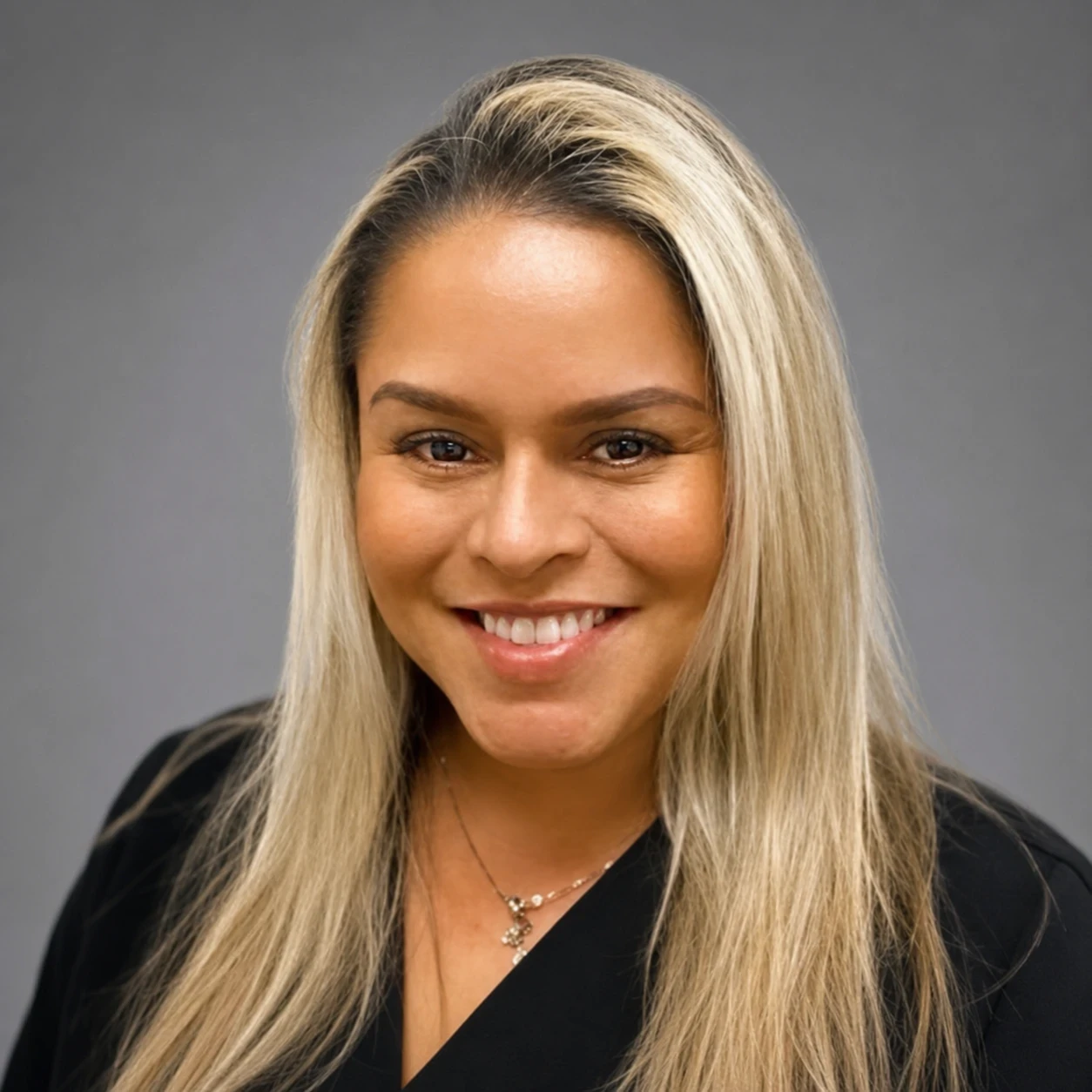 Mayasell Pacheco, LMT